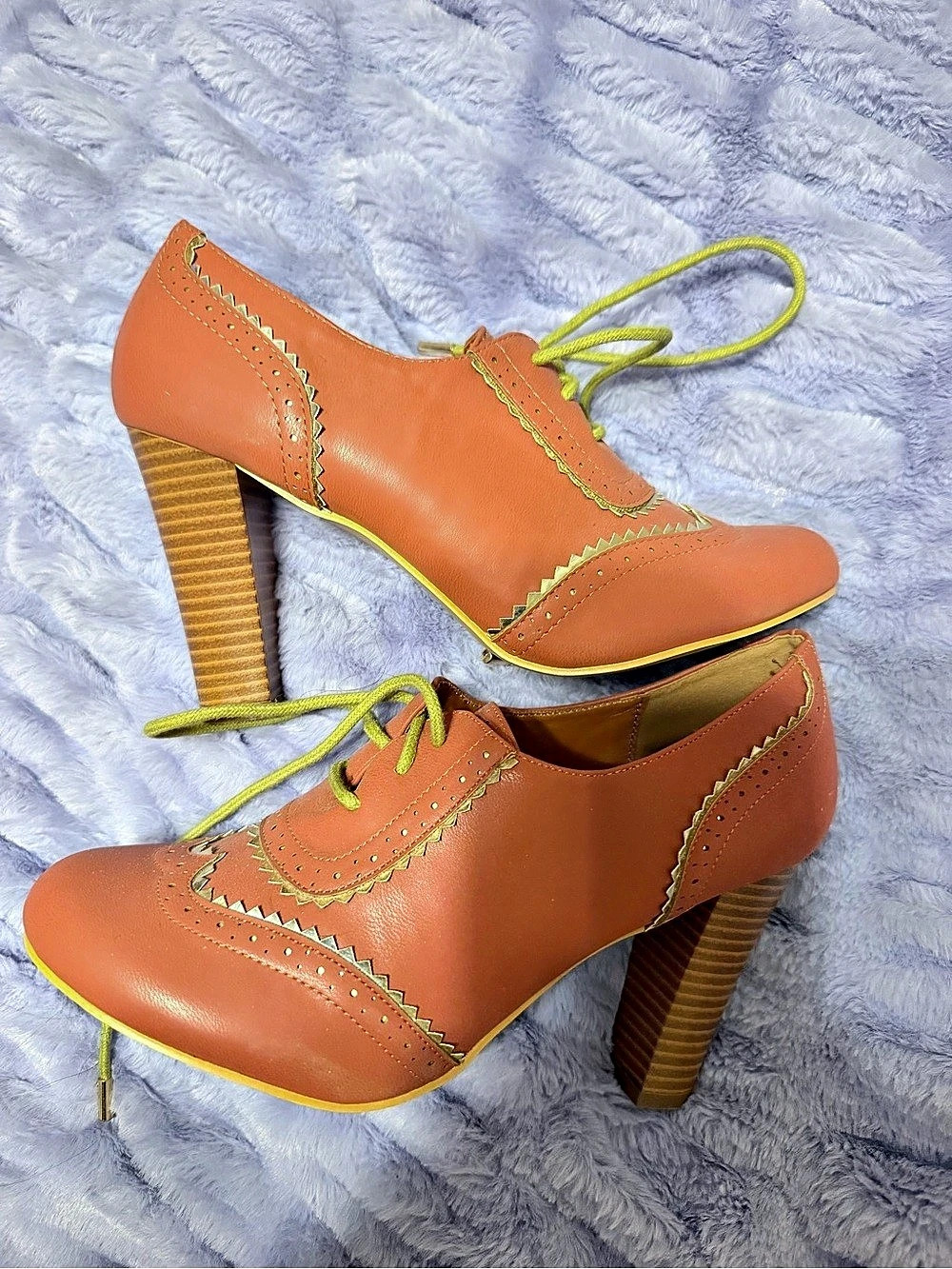 Heeled Lace-Up Oxfords Orange & Green US 9